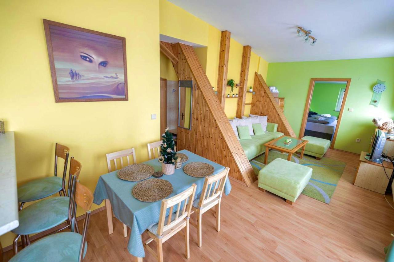 Hills View Apartment 도노발리 외부 사진